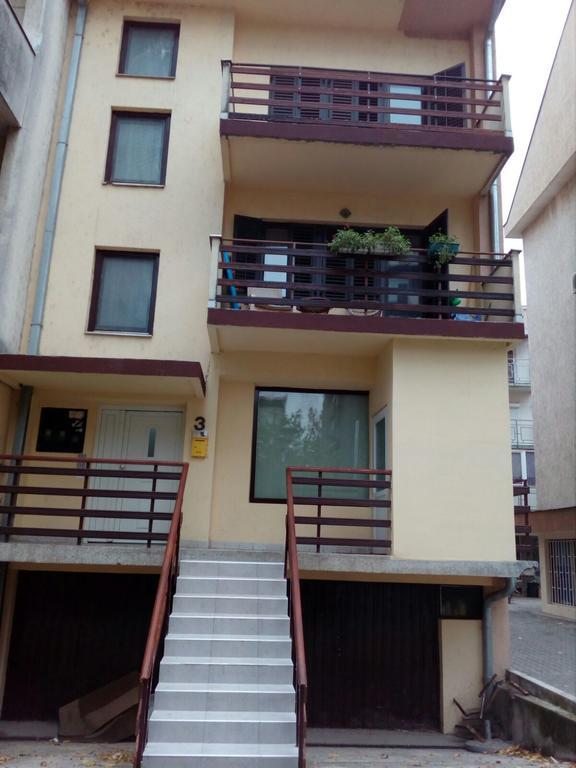Apartment Viktor Stan Na Dan Šabac Esterno foto